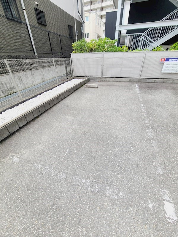 フォレストコート逆瀬川の外観