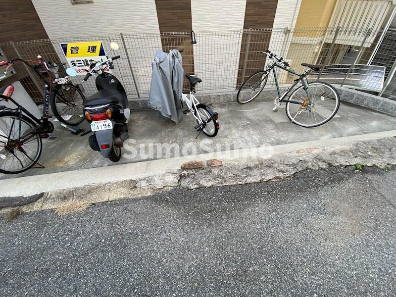 ビスポーク板宿の外観