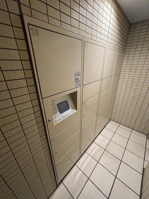 ラヴ心斎橋ウエストの外観