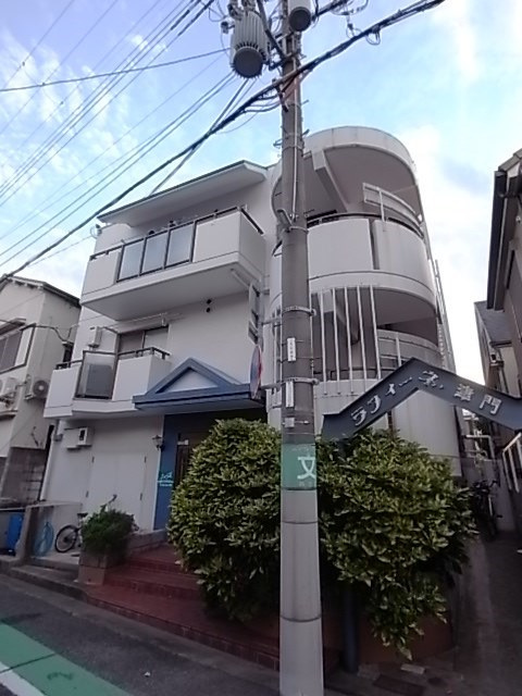 ラフィーネ津門の外観