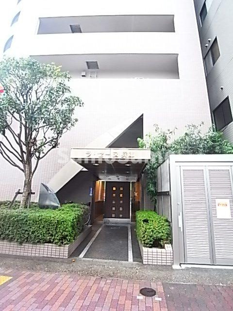 ラセーヌ兵庫のエントランス|ゆとりのあるエントランスです