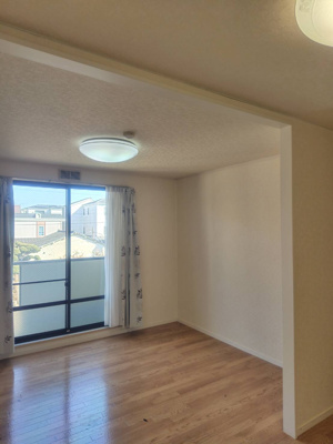 【居間・リビング】 | サウスヒルⅡ | 同じ間取りの別の部屋の写真です。