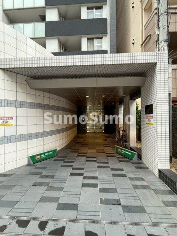 プライムアーバン堺筋本町のエントランス|落ち着いたエントランスです