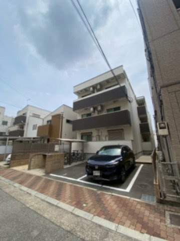 フジパレス小河通Ⅲ番館の駐車場