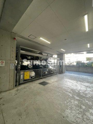 プライムアーバン堺筋本町の駐車場