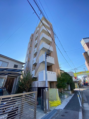 ラウル甲子園口の外観