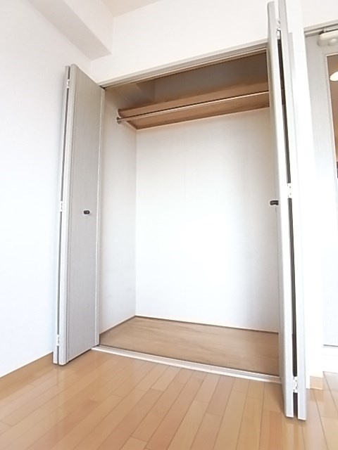 ライオンズマンション三宮東第２の収納