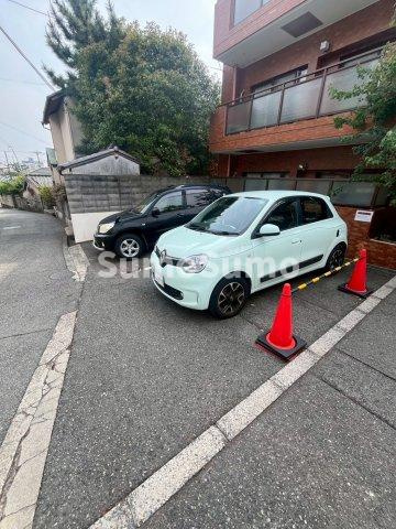 ライオンズマンション本山北町の駐車場|駐車場に車を止められます