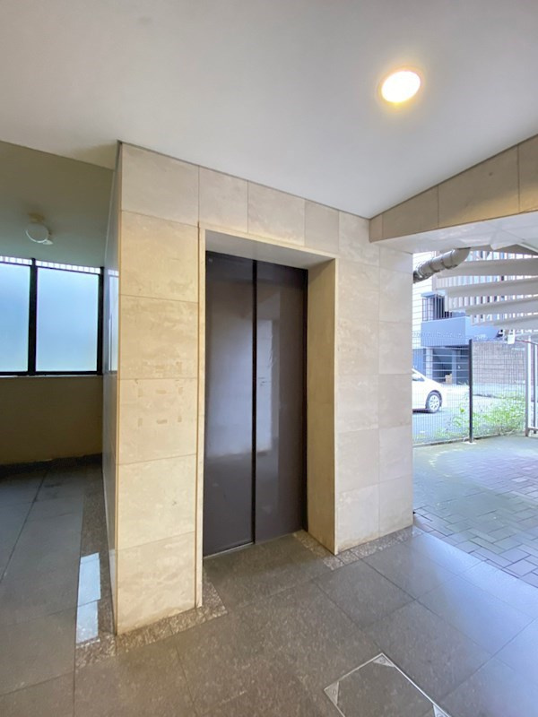 ライオンズマンション靭公園の外観
