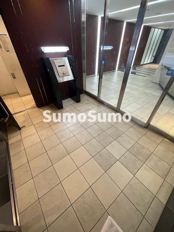 プライムアーバン堺筋本町のエントランス