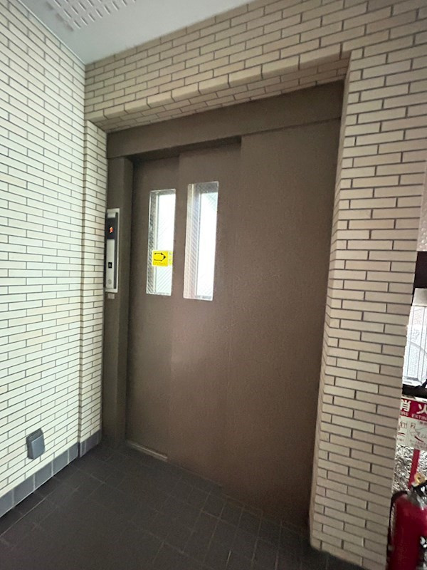 ライオンズマンション三宮東の外観