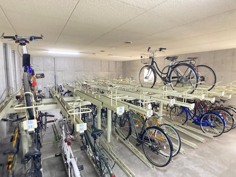 フォレステージュ靭公園の駐車場