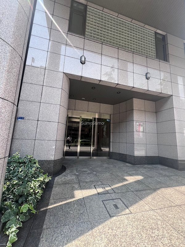ブランクレール谷町の外観