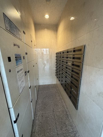 リーガルタワー大阪のその他共用部分|建物の内部です