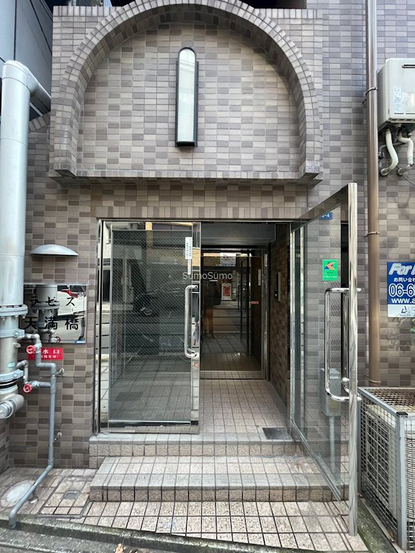ラピス天満橋のエントランス|エントランスです