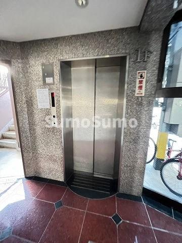 尼崎市長洲東通３丁目の賃貸マンションの外観
