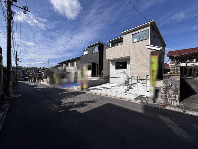 新築戸建　亀崎2丁目(No.２／No.２)の前面道路含む現地写真