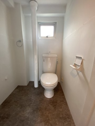 リーガルハウス板宿のトイレ|シンプルで使いやすいトイレです