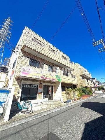 ラフォーレ七松の外観