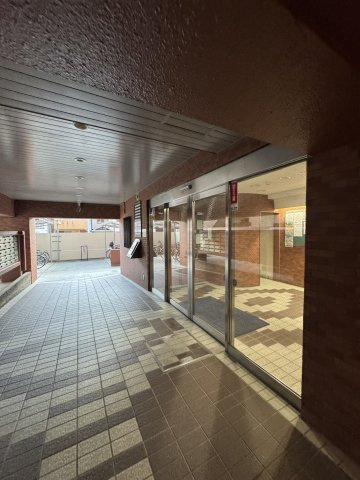 ライオンズマンション神戸西橘通のロビー