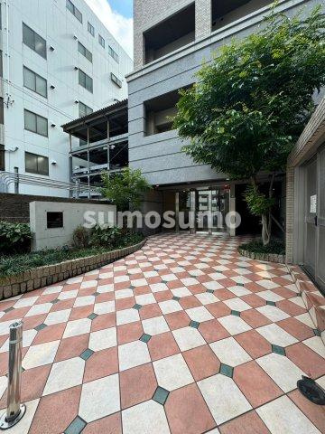 大阪市西区江戸堀１丁目の賃貸マンションのエントランス