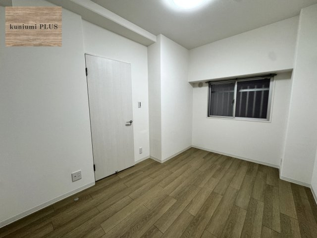日商岩井菫橋ハイツの洋室