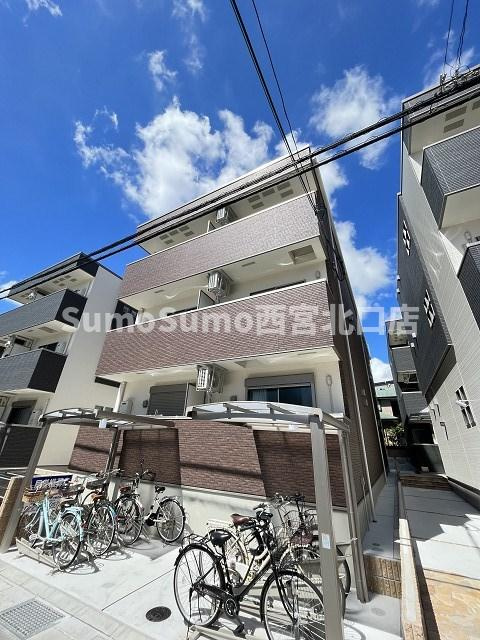 フジパレス甲子園Ⅱ番館の外観