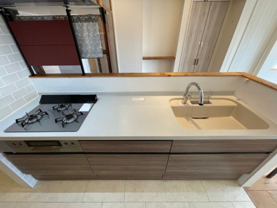 【キッチン】 | 南篠崎スカイハイツＢ棟 | 240センチサイズのシステムキッチンです。