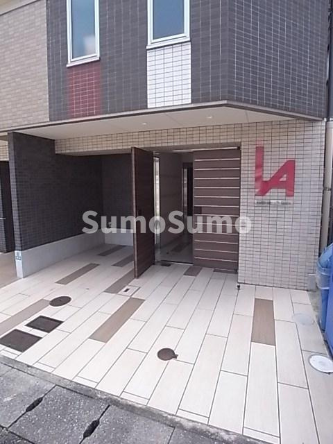 ランドアート甲子園の外観