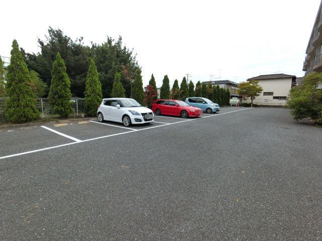 【駐車場】