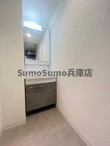 プレサンス神戸セレスティアの洗面所|広い洗面スペース