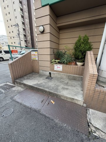 ラルゴTNのエントランス