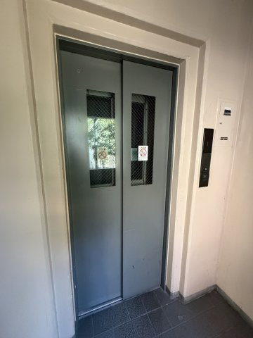 ラルゴTNのロビー