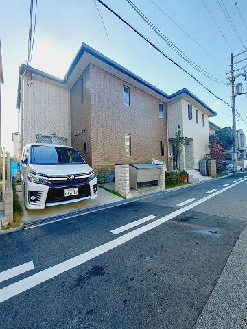 ラシーネ若宮の外観