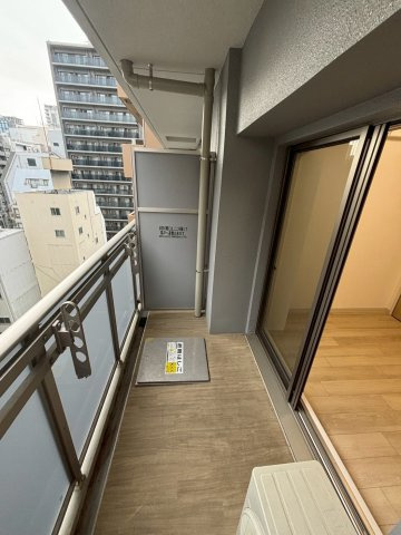 プレサンス堺筋本町エグゼブランのバルコニー