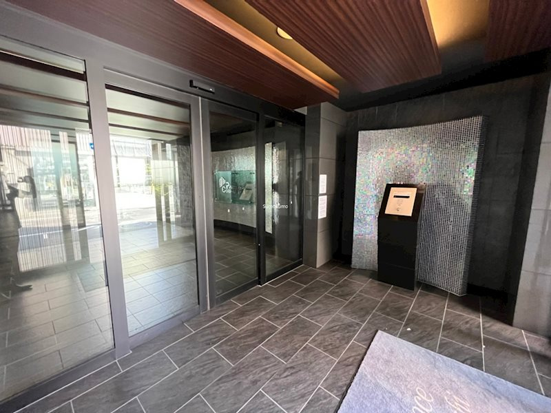 プレサンス松屋町駅前デュオのエントランス
