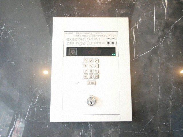 プレサンス堺筋本町センティスの外観