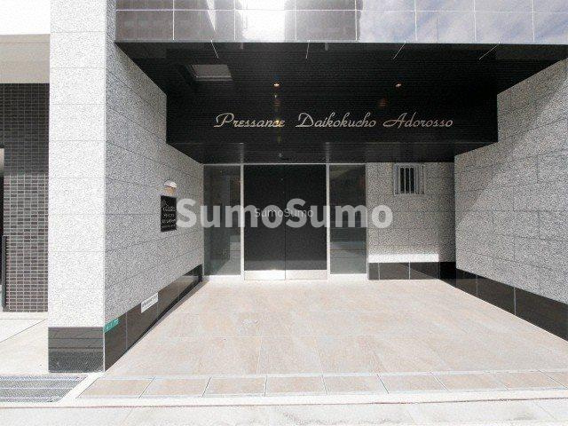 プレサンス大国町アドロッソの外観