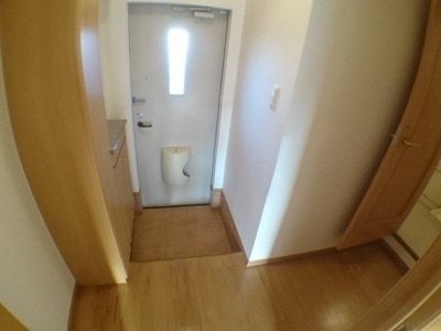 【玄関】 | リバーサイドカーサＣ