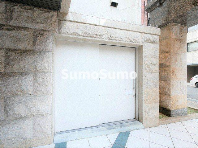 プレサンス本町プライムの外観