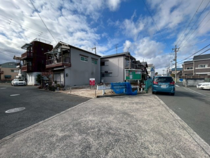 寝屋川市高柳7丁目の前面道路含む現地写真