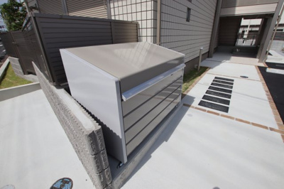 【その他共用部分】 | Primrose | 敷地内ゴミ捨場