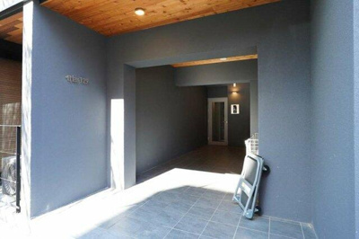 【エントランス】 | ｔｒｉａｓ１２９