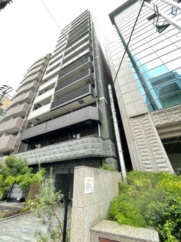 プレサンス心斎橋ブライトの外観