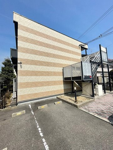 レオパレスフルール