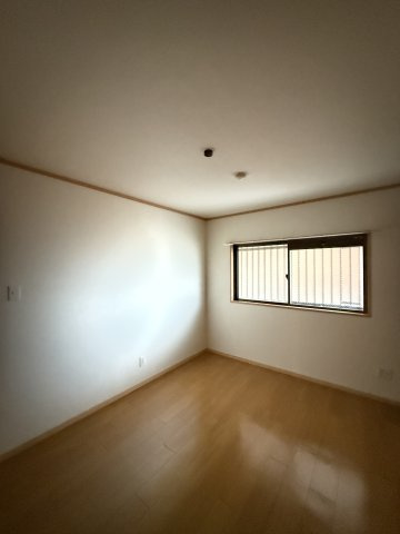 フリーダム武庫の里Ⅲの居間・リビング|こちらの居間で趣味の時間をお楽しみください