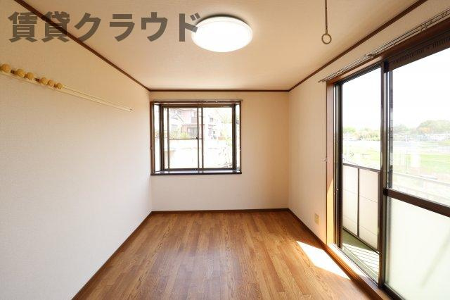 グレイスエミネンスの居間・リビング|居間です