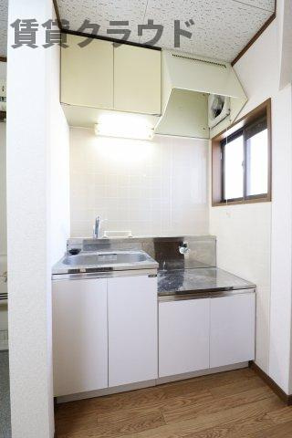 グレイスエミネンスのキッチン|収納スペースがあるので、散らかりやすいキッチンもスッキリ♪