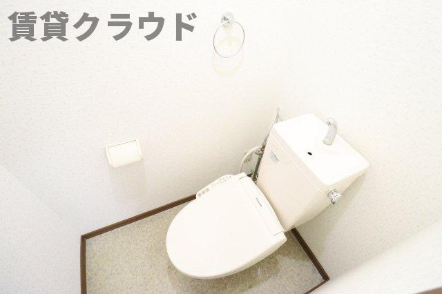 グレイスエミネンスのトイレ|今の時代にマッチした温水洗浄機能付きです！