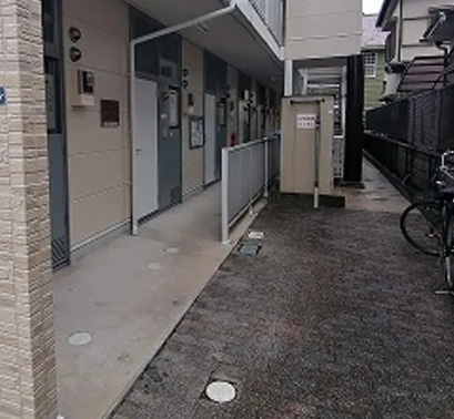 レオパレスOnthewingのエントランス